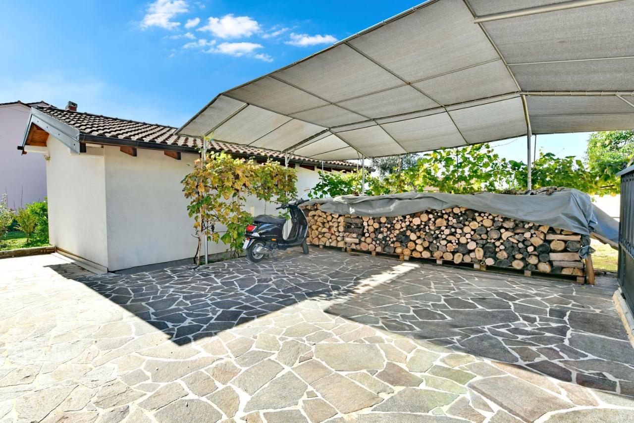 Nina Poreč Exterior foto